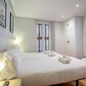 https://pension-larrea.sansebastianhotels.net