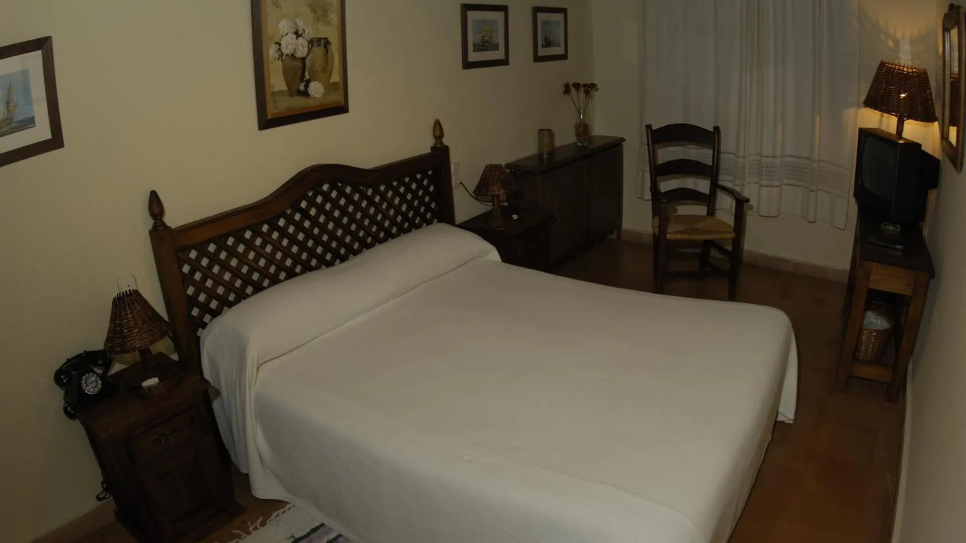 Hotel Rural San Roque Pitres 2*,
