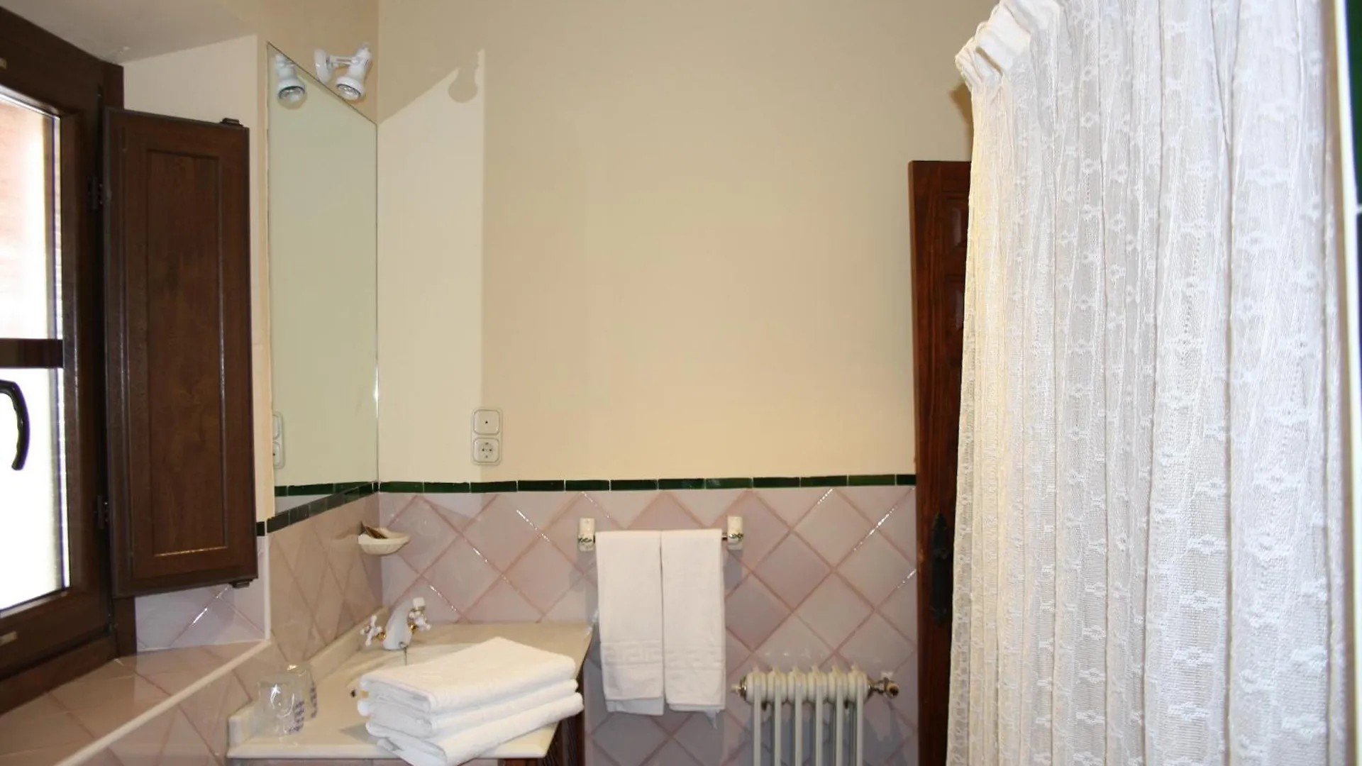 Hotel Rural San Roque Pitres